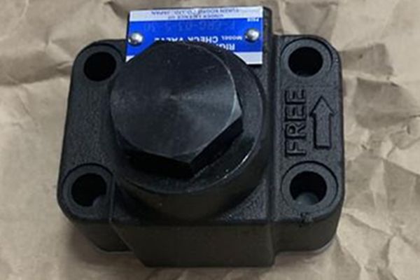日本油研單向閥CRG-06-04-50 ，原裝正品，現(xiàn)貨供應(yīng)