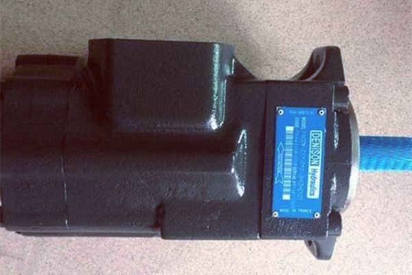 T7DDS-B42-B22-1R00-A1M0，T7DD-B42-B22-1R00-A1M0丹尼遜葉片泵型號說明及安裝尺寸